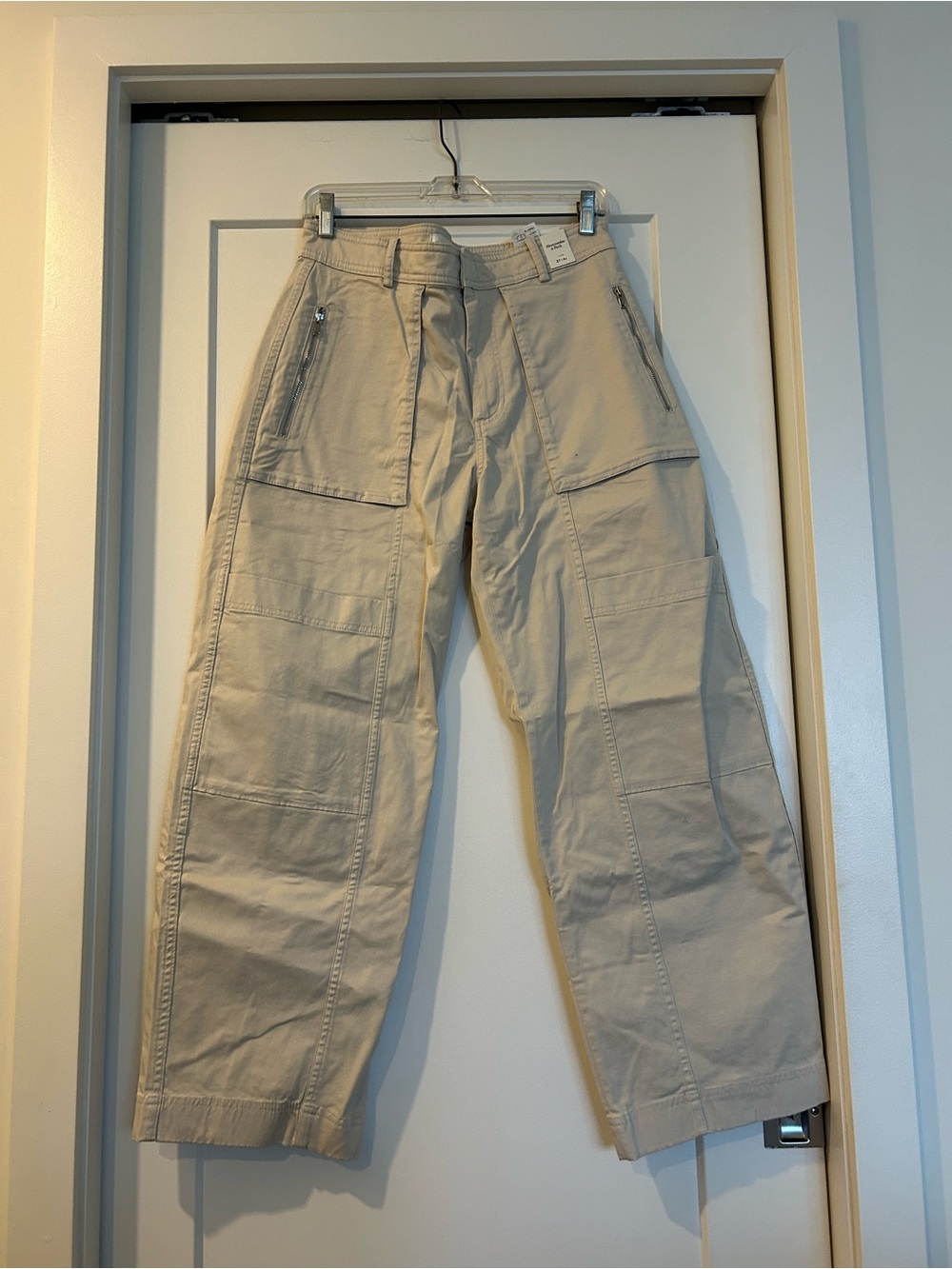 Abercrombie & Fitch Beige Barrel Low Rise Cargo Pants